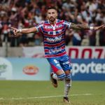 Atacante do Fortaleza diz estar tranquilo  com processo de ex-clube na Fifa