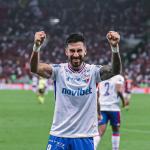 Fortaleza vence no Maracanã e tira o Flamengo da liderança do Brasileirão