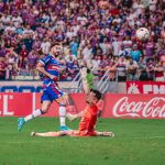 Jogadores do Fortaleza criticam gramado do Castelão após vitória na Sul-Americana