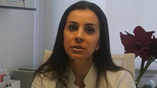 A cirurgiã plástica Luciana Pepino traz detalhes sobre os dois procedimentos