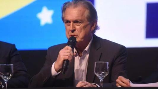 Luciano Bivar, pré-candidato à Presidência da República, se reúne com prefeitos mineiros
