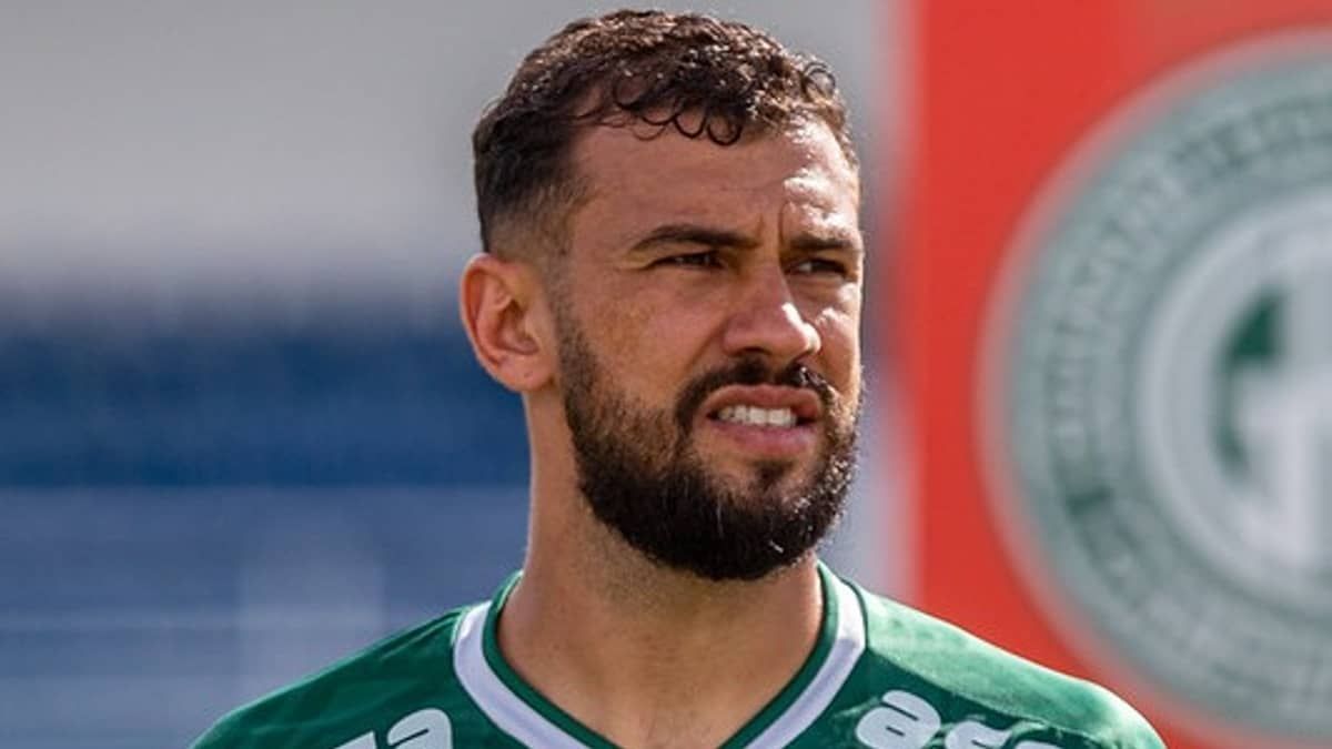 Cruzeiro negocia com zagueiro Luciano Castán, do Guarani