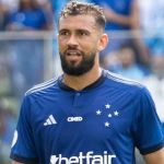 Castán valoriza ponto somado pelo Cruzeiro contra o Coritiba: 'Pode fazer diferença'