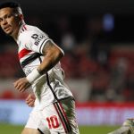 Luciano diz que não recebeu propostas e quer ficar no São Paulo