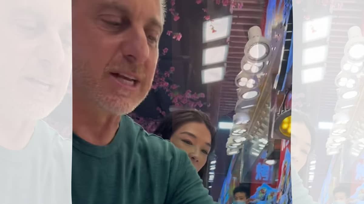 Luciano Huck relata viagem à China e comenta metrô: 'nunca vi tanta gente'