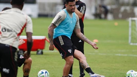 Luciano no treino do São Paulo desta sexta-feira, em Fortaleza