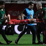 Qual foi a lesão sofrida pelo jogador do Argentino Jrs em lance com Marcelo?