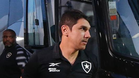 Lucio Flavio durante a partida entre Botafogo e Grêmio