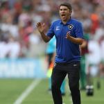 Lucio Flavio é só elogios ao grupo do Botafogo: 'Nunca deixou de acreditar'