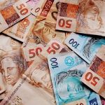 Distribuição de R$ 12,7 bilhões do FGTS: veja quando é possível sacar o dinheiro