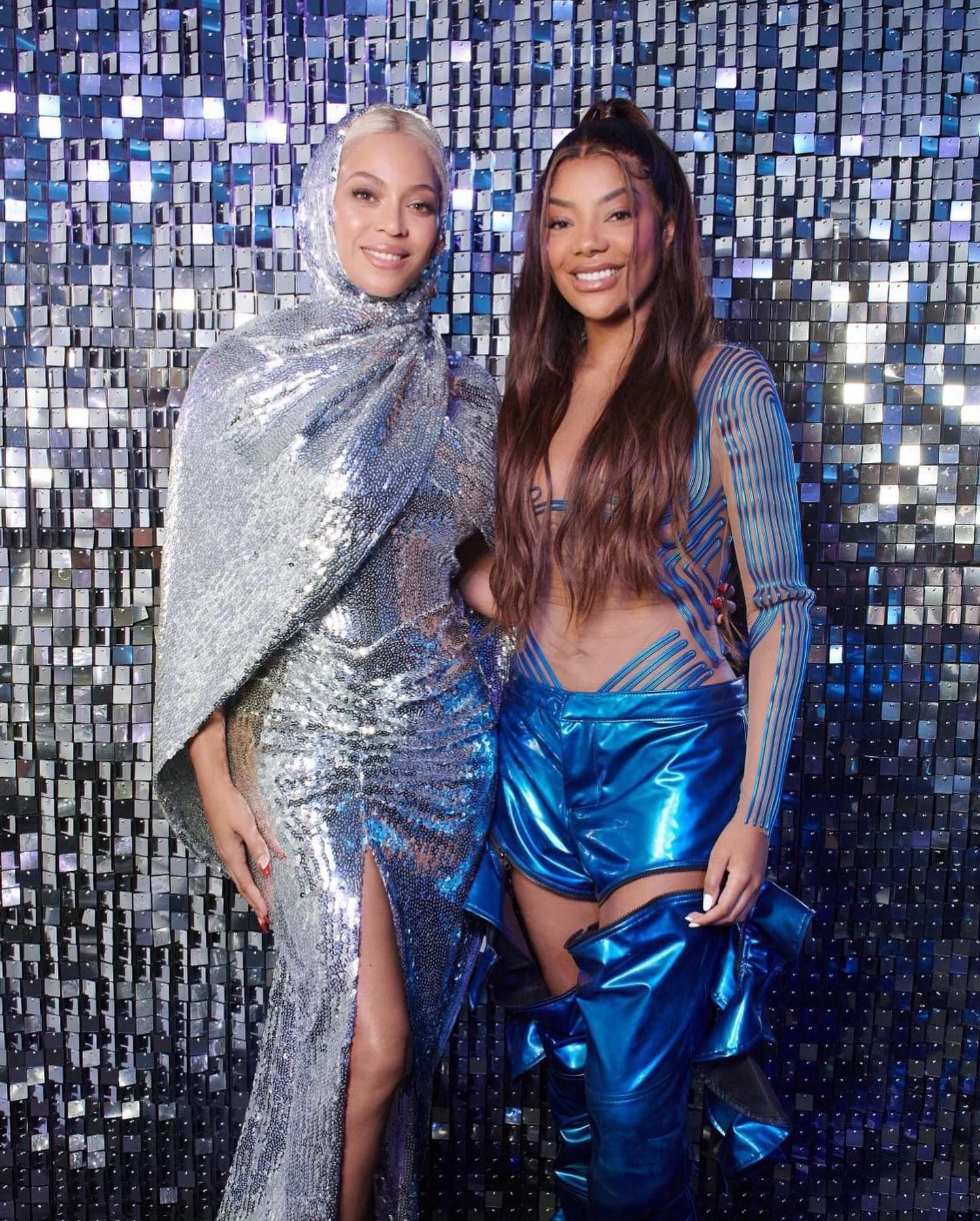 Ludmilla compartilha registros de encontro com Beyoncé: 'Mudou minha vida'