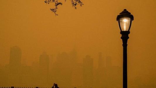 O Departamento de Energia e Meio Ambiente de Washington (EUA) afirmou que a qualidade do ar estava "extremamente insalubre" nesta quinta (8)