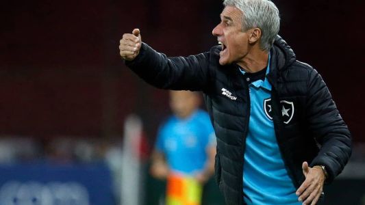 Luis Castro já criticou o calendário do futebol brasileiro