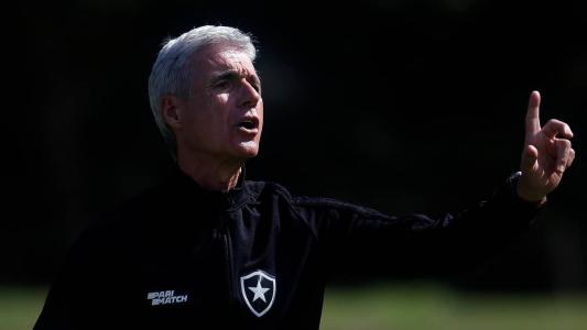 Luís Castro, o português que tem futuro indefinido no comando do Botafogo