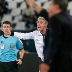 Luís Castro explica sucesso do Botafogo: 'Disseram que éramos lixo'