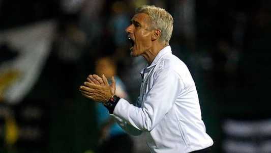 Luis Castro venceu o segundo jogo consecutivo nesta semana