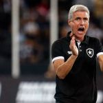 Castro vê vitória na Sul-Americana como melhor exibição do ano