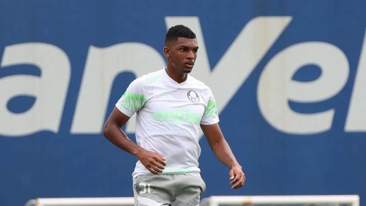 Luís Guilherme treina no CT do Grêmio, nesta sexta-feira (22)
