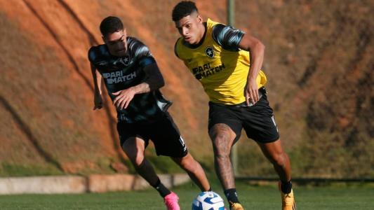 Luis Henrique está de volta aos treinos do Botafogo