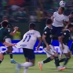 Comissão de Arbitragem da CBF ignora lance com Wesley, do Cruzeiro, contra o Goiás