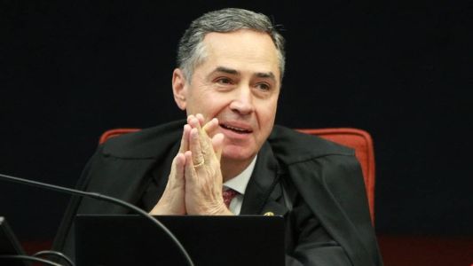 Luís Roberto Barroso revogou liminar que suspendia pagamento do piso para trabalhadores da Enfermagem