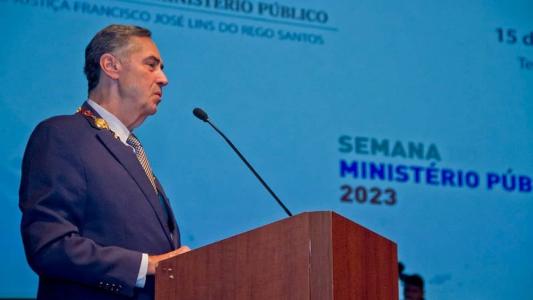 Luís Roberto Barroso foi homenageado pelo MP de Minas Gerais