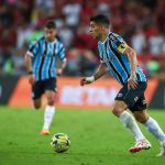 Bairrista? Suárez ainda não marcou gols pelo Grêmio fora do RS
