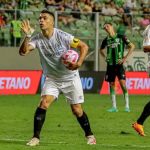 Com show de Suárez e chuva de gols, Grêmio vence América de virada na Série A