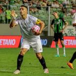 Com show de Suárez e chuva de gols, Grêmio vence América de virada na Série A