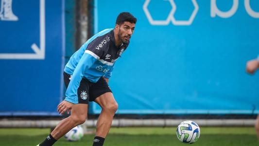 Luis Suárez foi relacionado para enfrentar o Botafogo