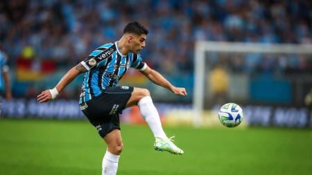Luis Suárez pode estar próximo de deixar o Grêmio