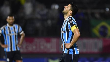 Luis Suárez segue sem marcar fora do RS