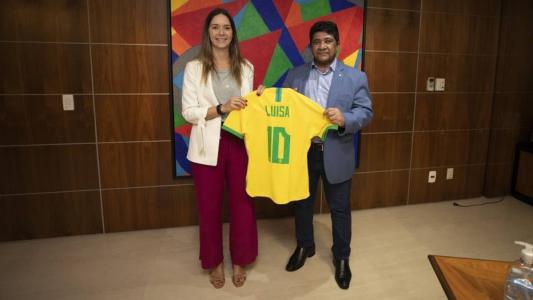 Luísa Rosa e Ednaldo Rodrigues, quando ela assumiu o cargo na CBF, em abril de 2022