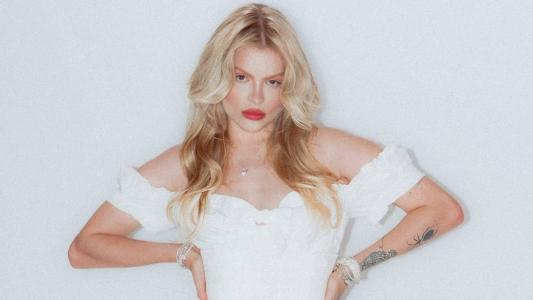 Luísa Sonza bateu recordes nas plataformas digitais com seu mais novo álbum, 'Escândalo Íntimo'