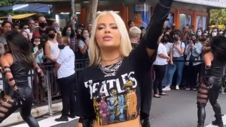 Luísa Sonza em show realizado em dezembro de 2021