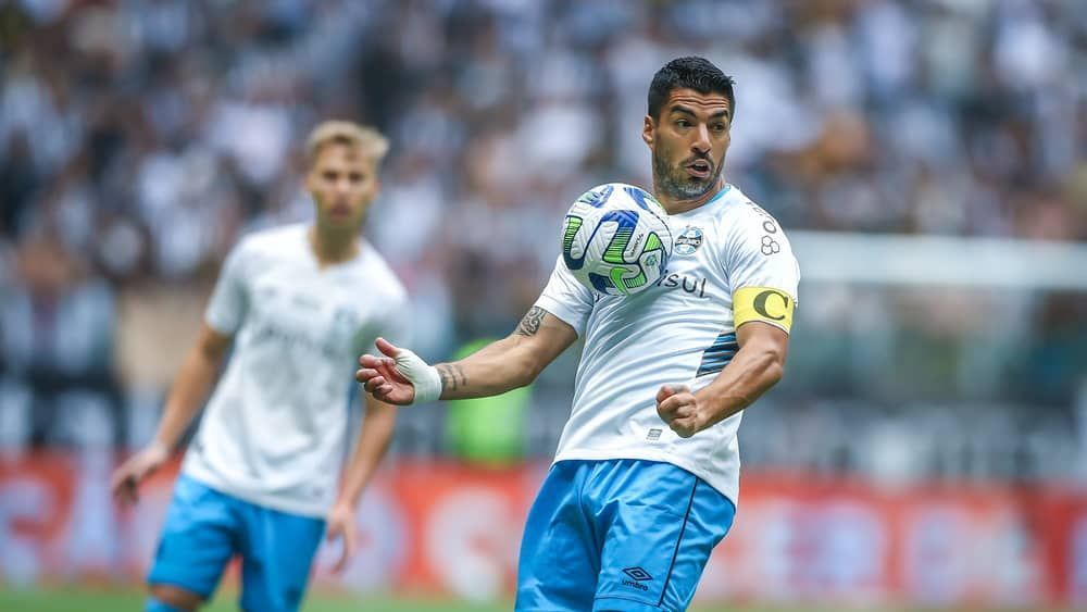Com sonho de título distante, Grêmio recebe o Goiás na Arena com fortes emoções