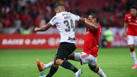 Luiz Adriano empata e salva o Inter da derrota