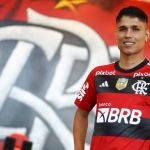 Luiz Araújo é regularizado e pode estrear pelo Flamengo contra o Athletico