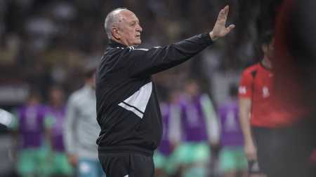 Luiz Felipe Scolari ainda não venceu no comando do Atlético; são nove jogos