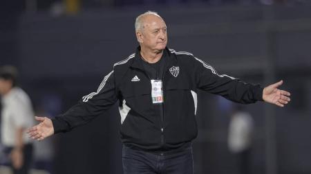 Luiz Felipe Scolari, técnico do Atlético
