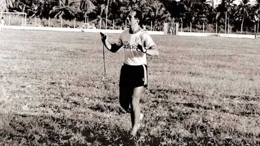 Luiz Felipe Scolari, em 11 de janeiro de 1982, comanda seu primeiro treino como técnico de futebol. Iniciava a preparação do CSA