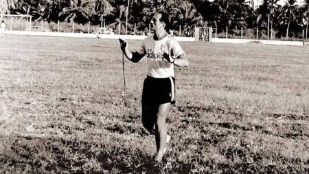 Luiz Felipe Scolari, em 11 de janeiro de 1982, comanda seu primeiro treino como técnico de futebol. Iniciava a preparação do CSA