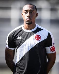 Luiz Gustavo pode trocar o Vasco pelo futebol dos Emirados Árabes