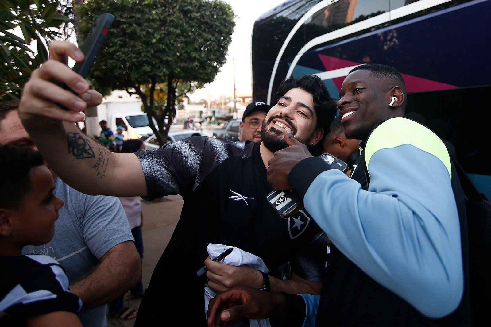 Botafogo visita o Cuiabá para manter-se no G4 do Brasileirão