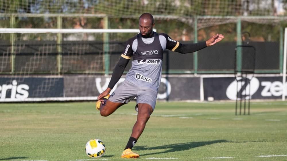 Capitão e ídolo do Ceará, Luiz Otávio negocia renovação de contrato