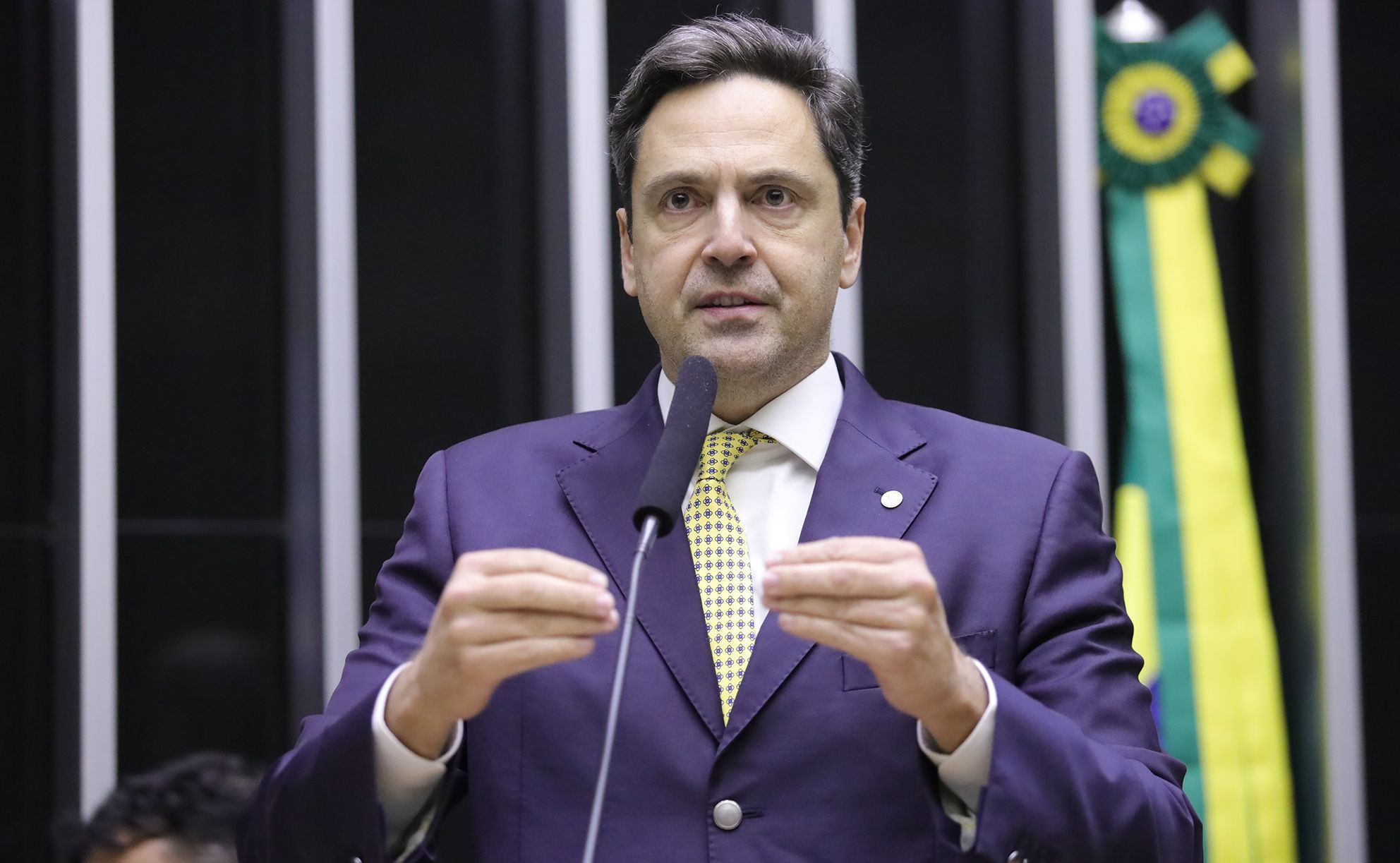 Relator apresenta parecer favorável à PEC que permite ao Congresso suspender decisões do STF