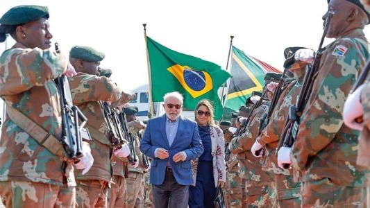 A viagem marca o retorno de fato de Lula ao continente africano, no momento em que ele planeja dar nova prioridade à aproximação política e econômica com os 54 países africanos
