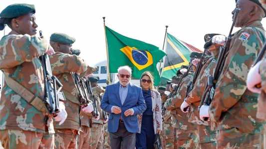 A viagem marca o retorno de fato de Lula ao continente africano, no momento em que ele planeja dar nova prioridade à aproximação política e econômica com os 54 países africanos