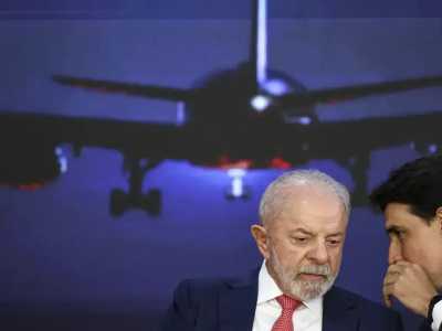 Presidente Lula ao lado do ministro de Portos e Aeroportos, Silvio Costa Filho