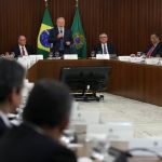Lula diz que verbas do BNDES voltarão a financiar estados, prefeituras e empresas